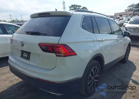 2021 Volkswagen Tiguan 2.0T Se/2.0T Se R-Line Black/2.0T Sel из США, поврежденный, VIN 3VV3B7AX5MM004593